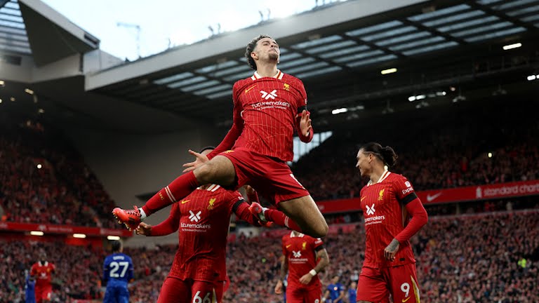 Curtis Jones scores to make it 2-1 at Anfield - Photos Credit : REUTERS