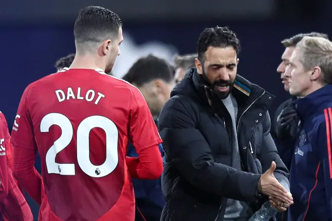 Manchester United's coach Amorim Credit: Getty)