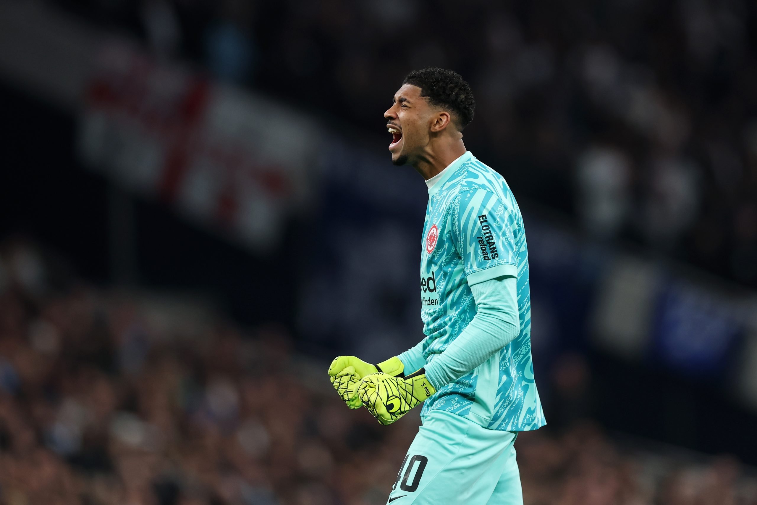 Kaua Santos Responds to Manchester United Rumours Amid Recovery from Injury