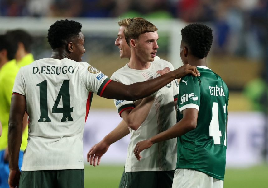 Estevao and Cole Palmer (Credit: Getty Images)