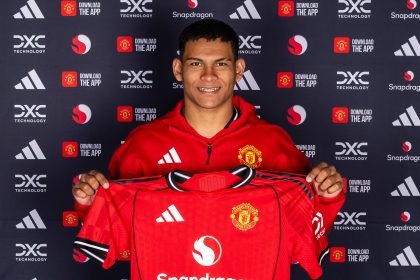 Diego Leon unveiling at Man United. Photo credit: Manutd.com