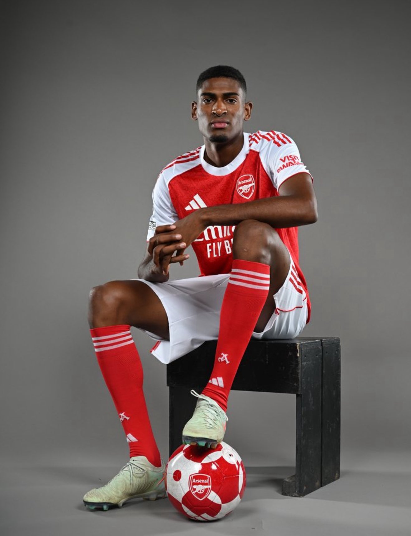Cristhian Mosquera Shirt Number (Photo Credit: Arsenal Media)