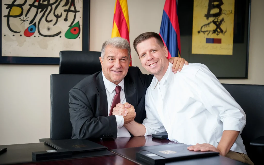 FC Barcelona sign Wojciech Szczęsny (Photo Credit: Barcelona Media)