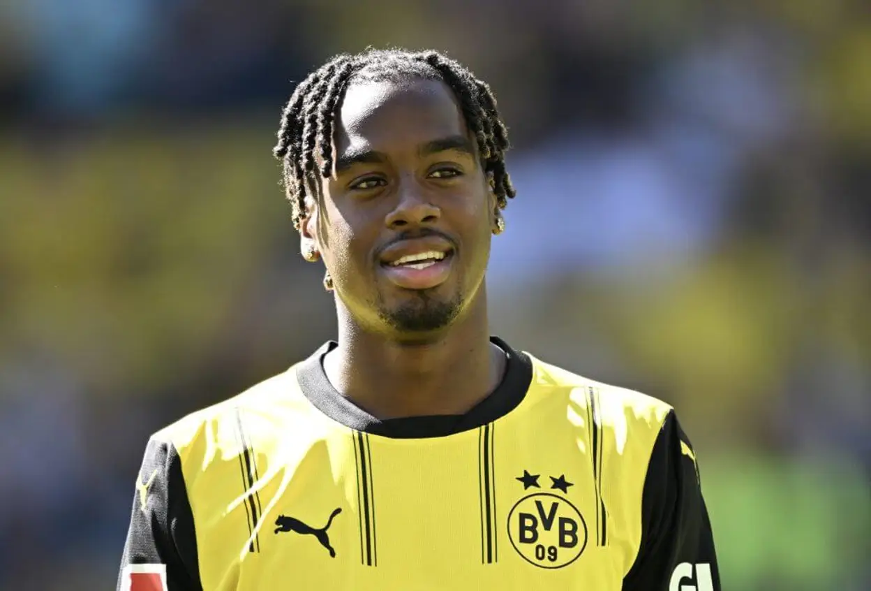 Chelsea confirm Jamie Gittens signing in £48.5m deal from Dortmund