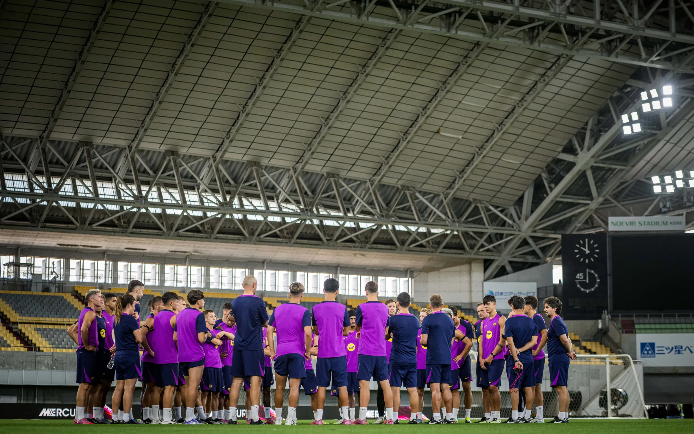 Rashford tags along as Barcelona lands in Seoul as the Asian tour enters its second phase