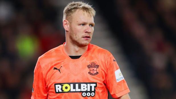 Video: Ramsdale arrives Newcastle sets to undergo medicals 23 Aaron Ramsdale (Credit: Getty Images)