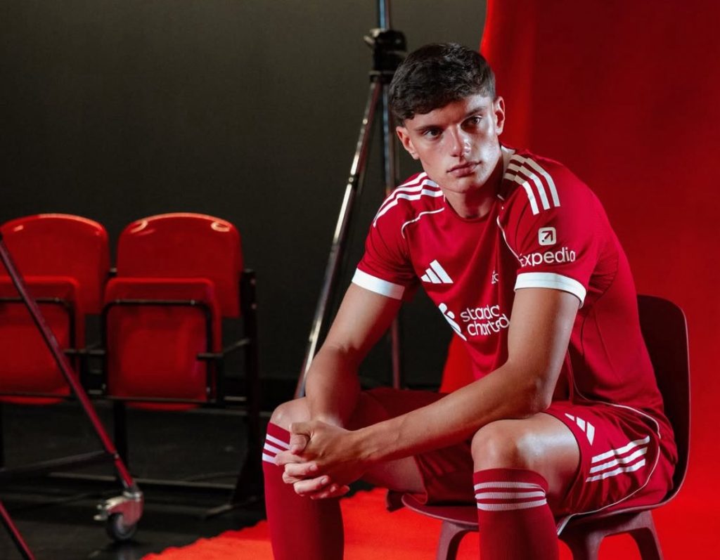 Liverpool's new signing, Giovanni Leoni.photo credit: Liverpool media