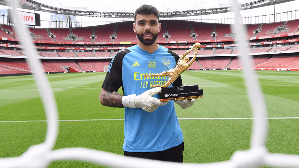 David Raya wins Premier League Golden Glove Award (Photo Credit: Arsenal's Media)