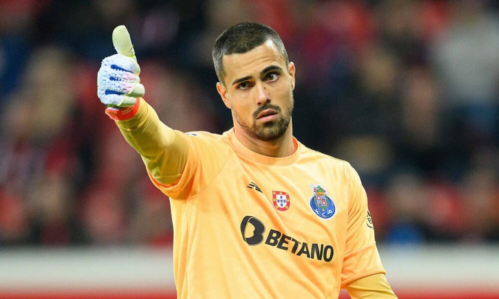 Galatasaray submit opening €20m offer for Porto goalkeeper, Diogo Costa