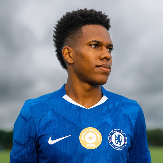 Estevão Willian Officially Unveiled as Chelsea Player After Arrival in London 23 William Estevao (Photo Credit: Getty)