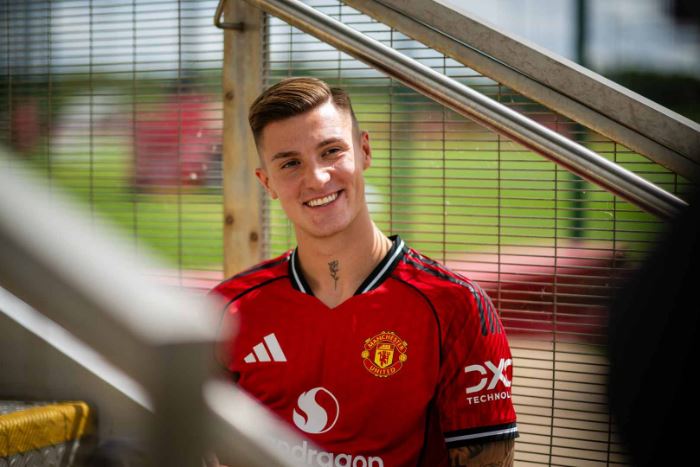 Benjamin Šeško vows to help Manchester United start flying again 24 Sesko