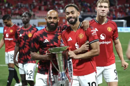 Manchester United wins Premier League summer series