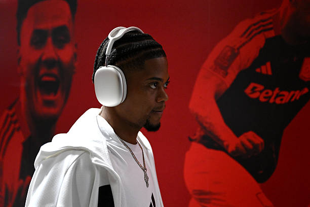 Leon Bailey set to join AS Roma as Aston Villa green-light deal