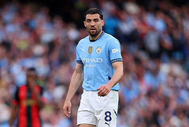 Manchester City Midfielder Mateo Kovacic Attracts Saudi Interest But Remains Committed