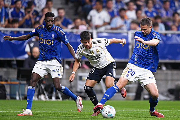 Mbappé Brace Powers Real Madrid to 3-0 Victory Over Real Oviedo 3306 Real Madrid