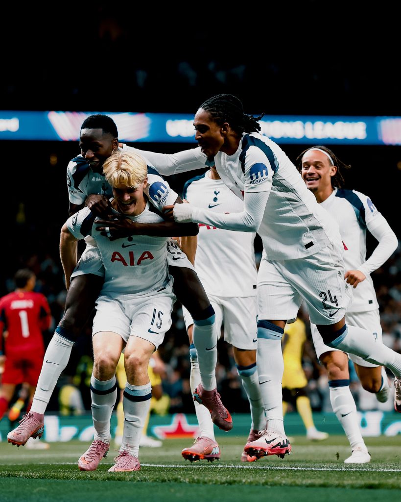 Tottenham players Celebrate after scoring against Villareal(Photo Credit: Tottenham X handle)