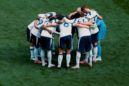 Tottenham Players (photo credit: Tottenham via web)