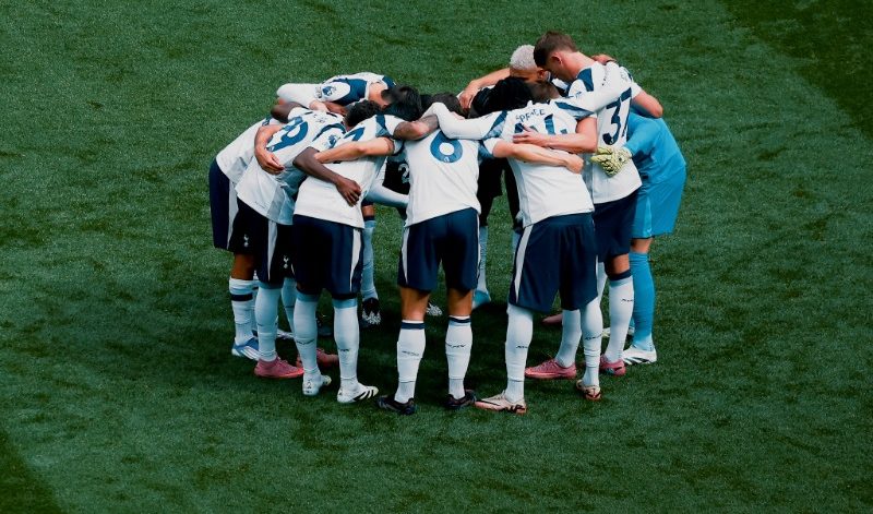 Tottenham Players (photo credit: Tottenham via web)