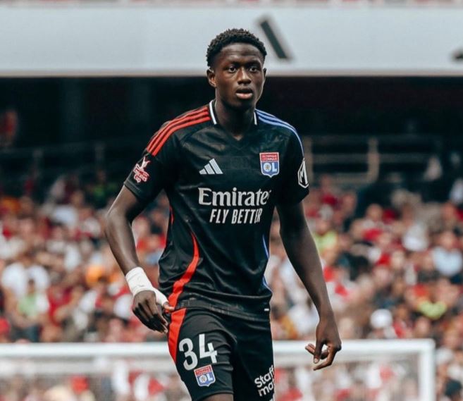 Mahamadou Diawara in Lyon colours. Photo credit: Fabrizio Romano media.
