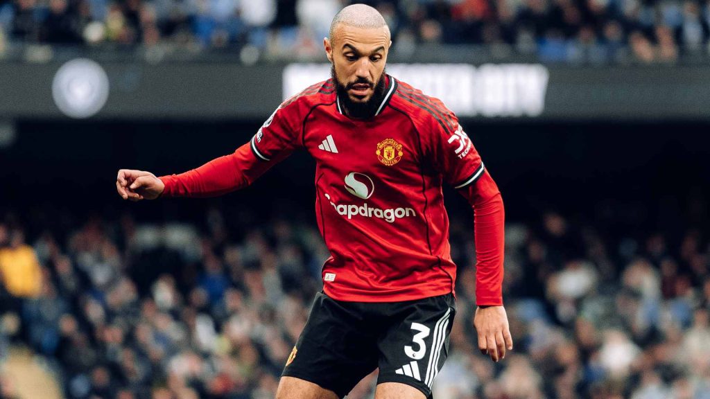 Noussair Mazraoui. Photo credit: Man United media
