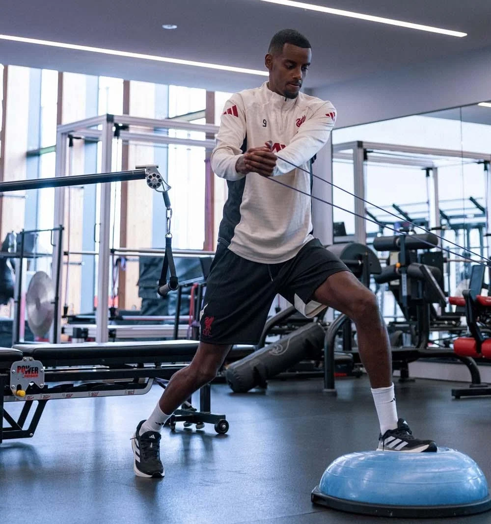 Alexander Isak resumes training at Axa Centre on Wednesday. (Credit: Liverpool media).