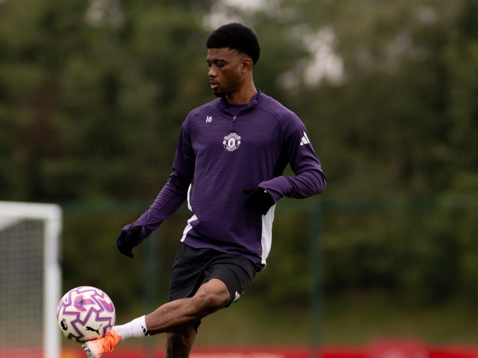 Amad Diallo returns to training ahead of the clash against former side Sunderland on Saturday. (Photo credit: @ManUtd
on X).