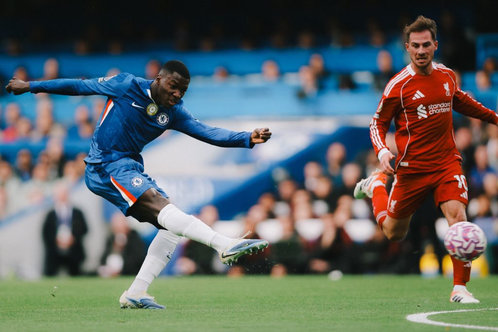 Moses Caicedo scoring a thunderbolt goal against Liverpool (Photo Credit: Chelsea  X handle)