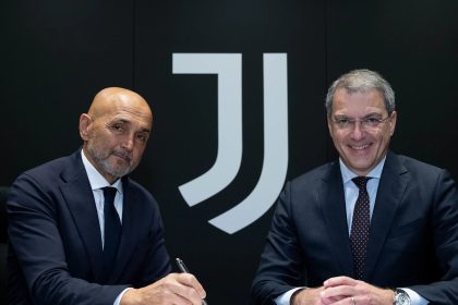 Luciano Spalletti signs for Juventus (Photo credit: Juve via X)