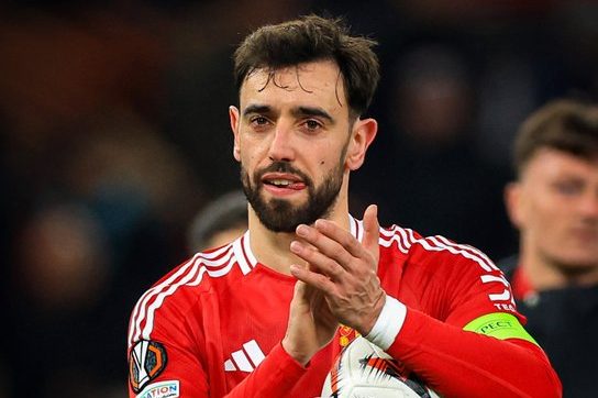 Bruno Fernandes and Ruben Amorim (Photo Credit - Manchester United via X)