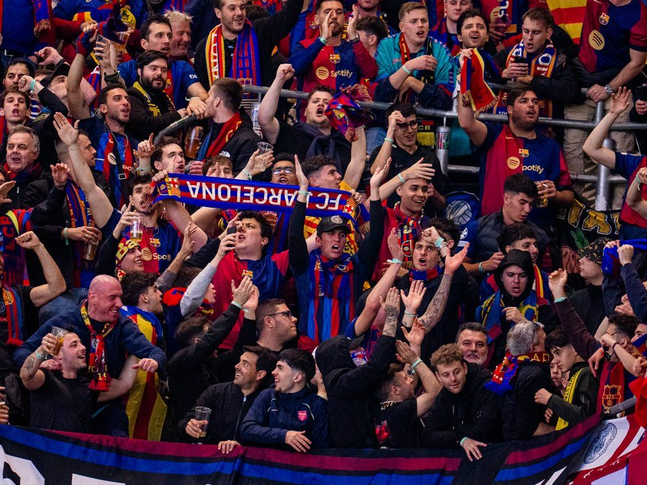 Barcelona fans (Photo Credit: Barcelona X handle)