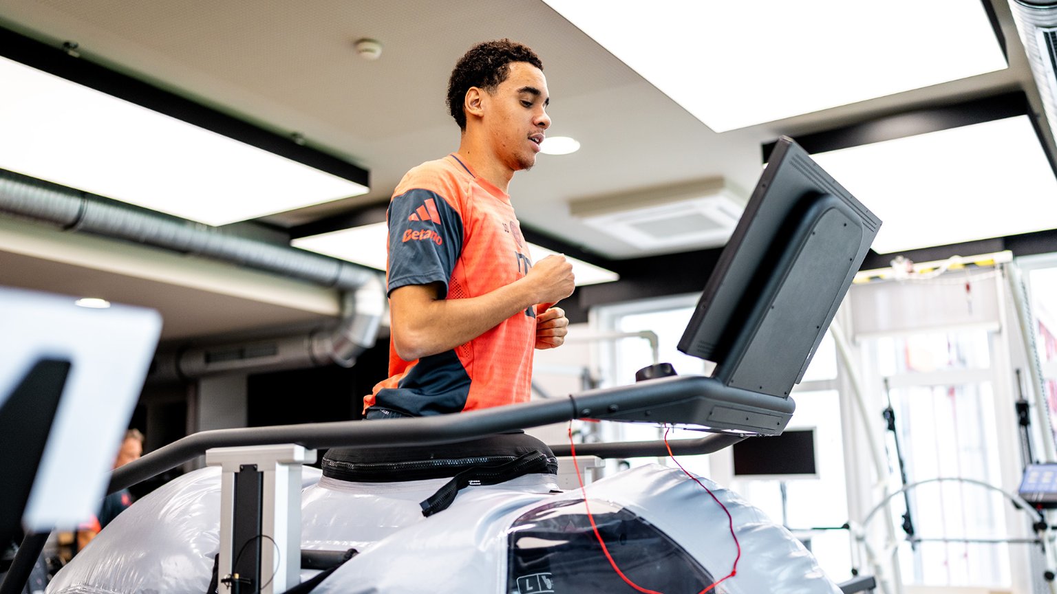 Jamal Musiala working hard in the gym. Photo Credit: Bayern Munich Media.