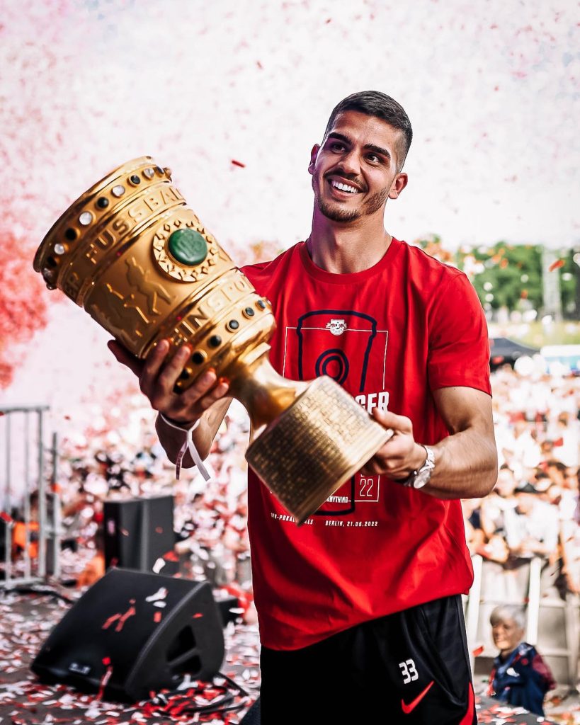 Andre Silva with the DFB Pokal trophy during his time at RB Leipzig (Photo Credit: Andre Silva facebook page)