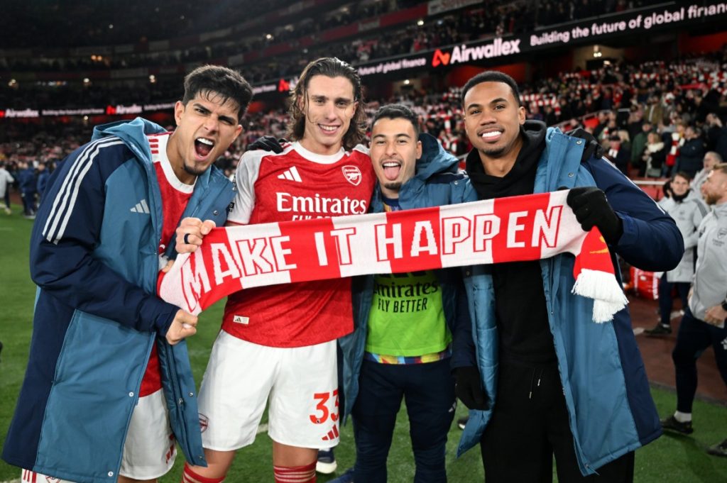 Arsenal players celebrating London derby win. (Photo Credit: Arsenal Media).