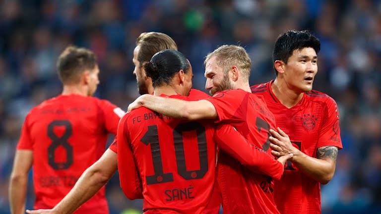 Bayern Munich's Leroy Sane celebrates scoring their fourth goal with Konrad Laimer - Photo Credit : REUTERS
