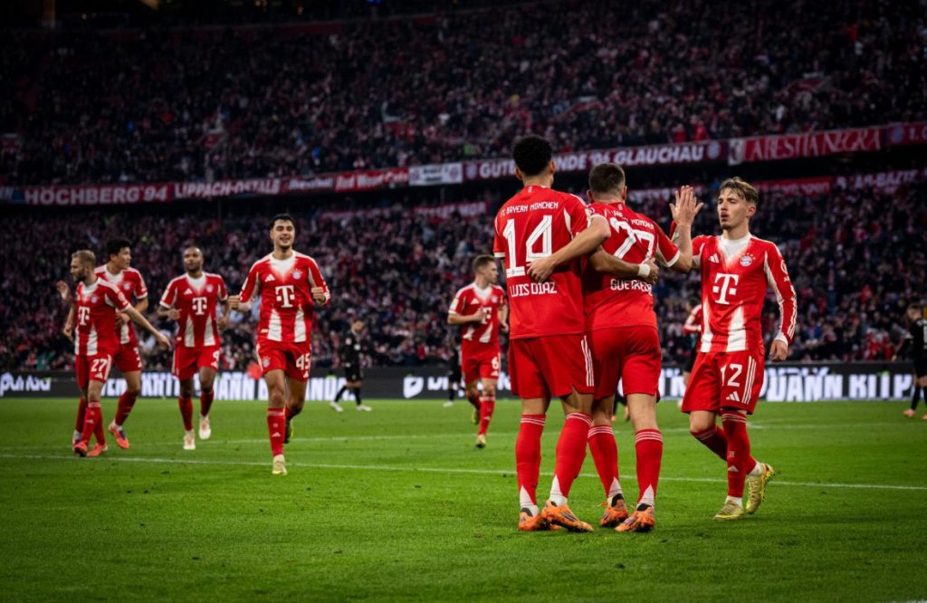 Bayern players celebrate. (Photo Credit: Bayern Media).