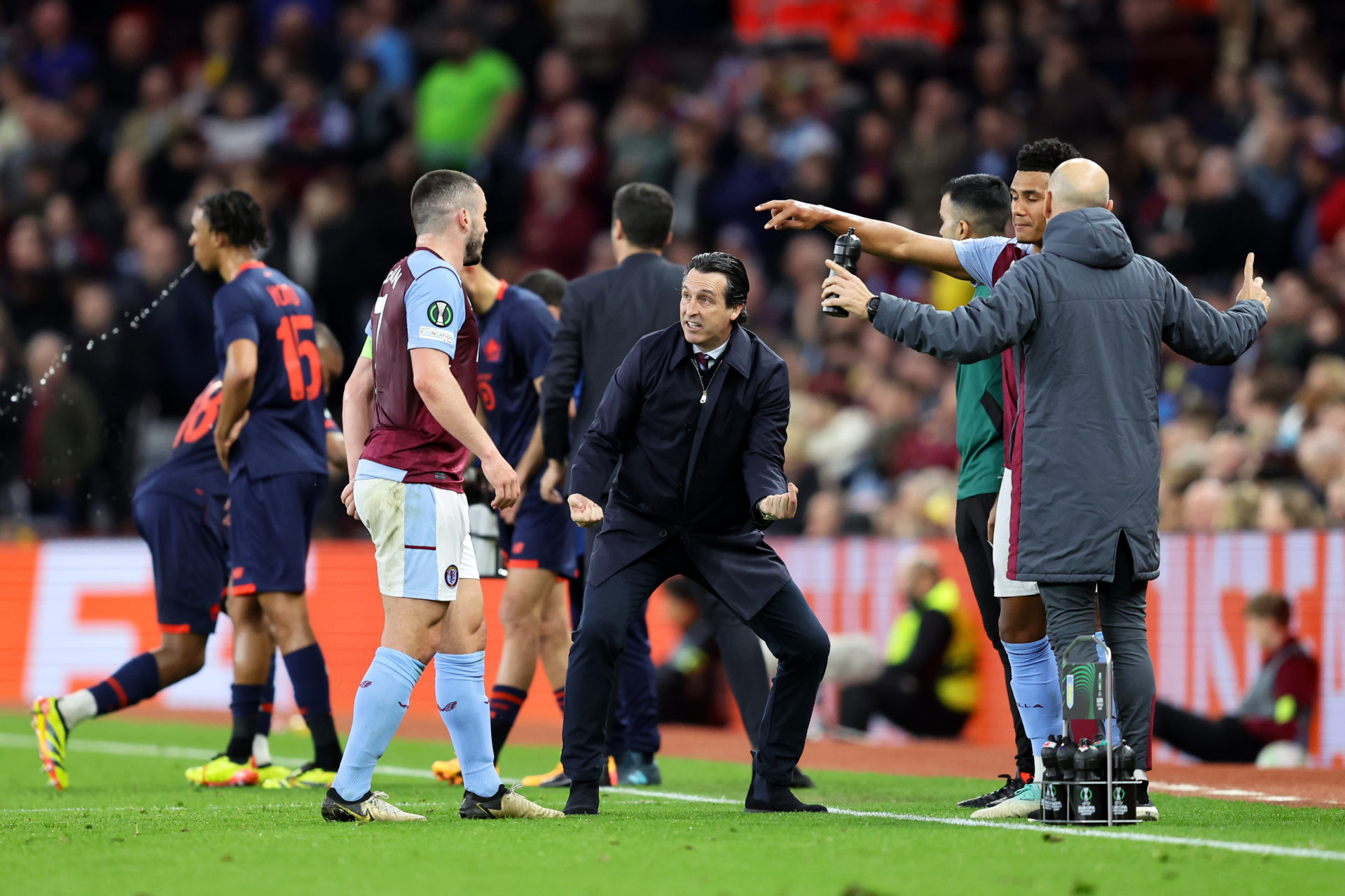 John McGinn and Unai Emery (Photo Credit: Aston Villa Via X)