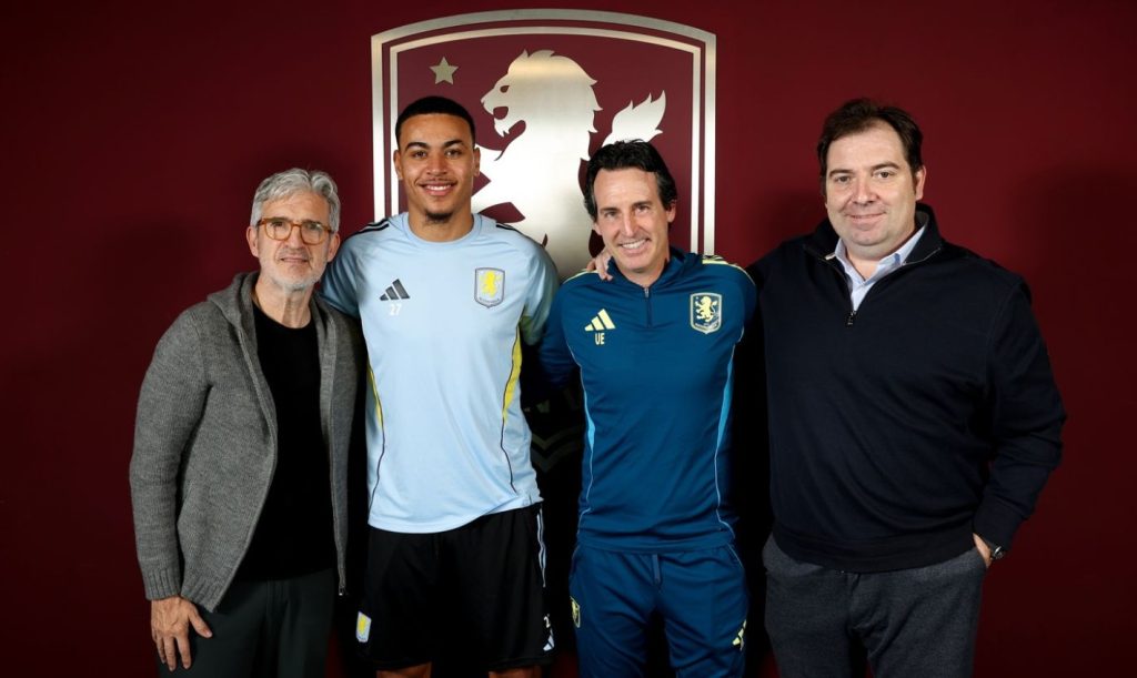 Morgan Rodgers and Unai Emery. (Photo Credit: Aston Villa Media).