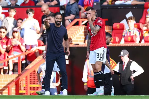 Ruben Amorim and Benjamin Sesko (Photo Credit: Manchester United Media)