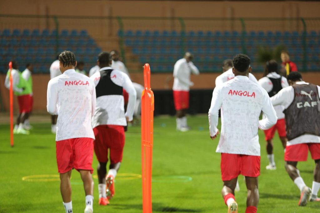Angola Players in training (Photo Credit: Angola football Facebook page)