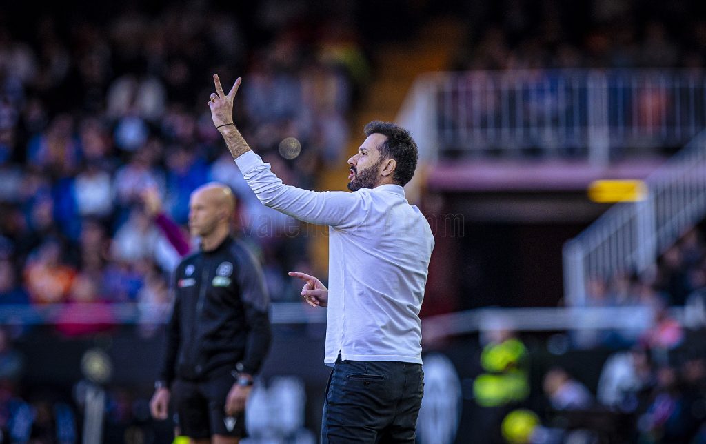 Carlos Corberán. (Photo Credit: Valencia Media).