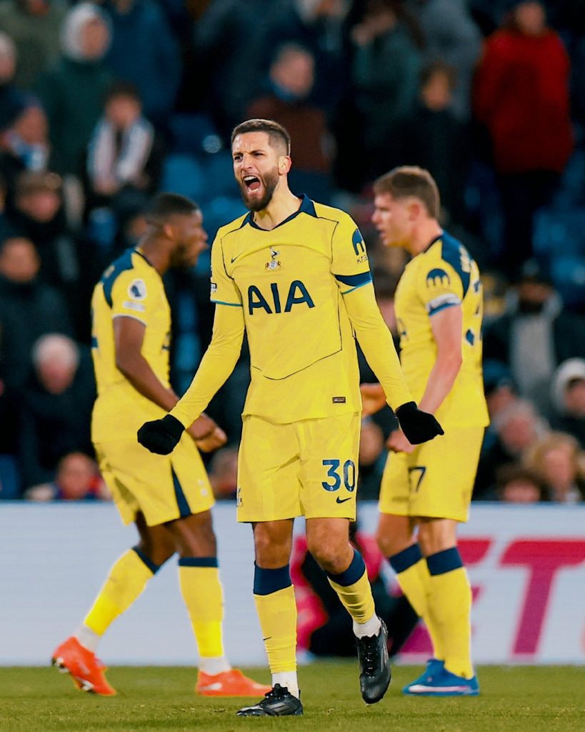 Tottenham players celebrate after full time (Photo Credit: Tottenham via X handle)
