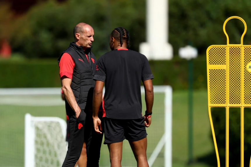 Massimiliano Allegri and Christopher Nkunku (Photo Credit: AC Milan via X)