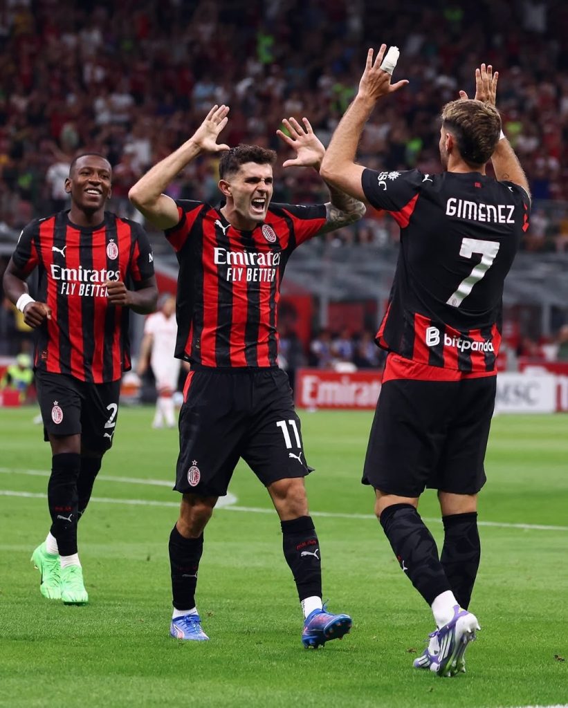 Santiago Giménez and Milan Teammate (Photo Credit: Santiago Giménez via X)