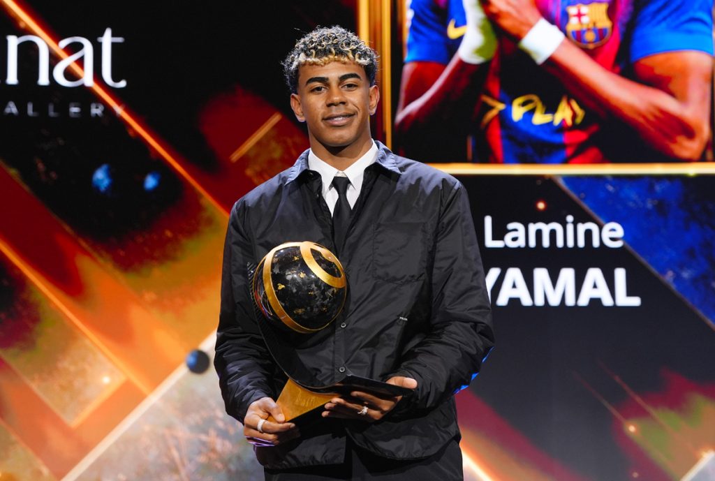 Lamine Yamal Wins Best Forward Award at 2025 Globe Soccer Awards in Dubai - Photo Credit : Globesoccer, Official Website