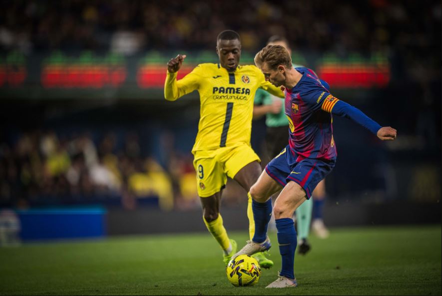 Pepe and De Jong in action. (Photo Credit: Villarreal Media).