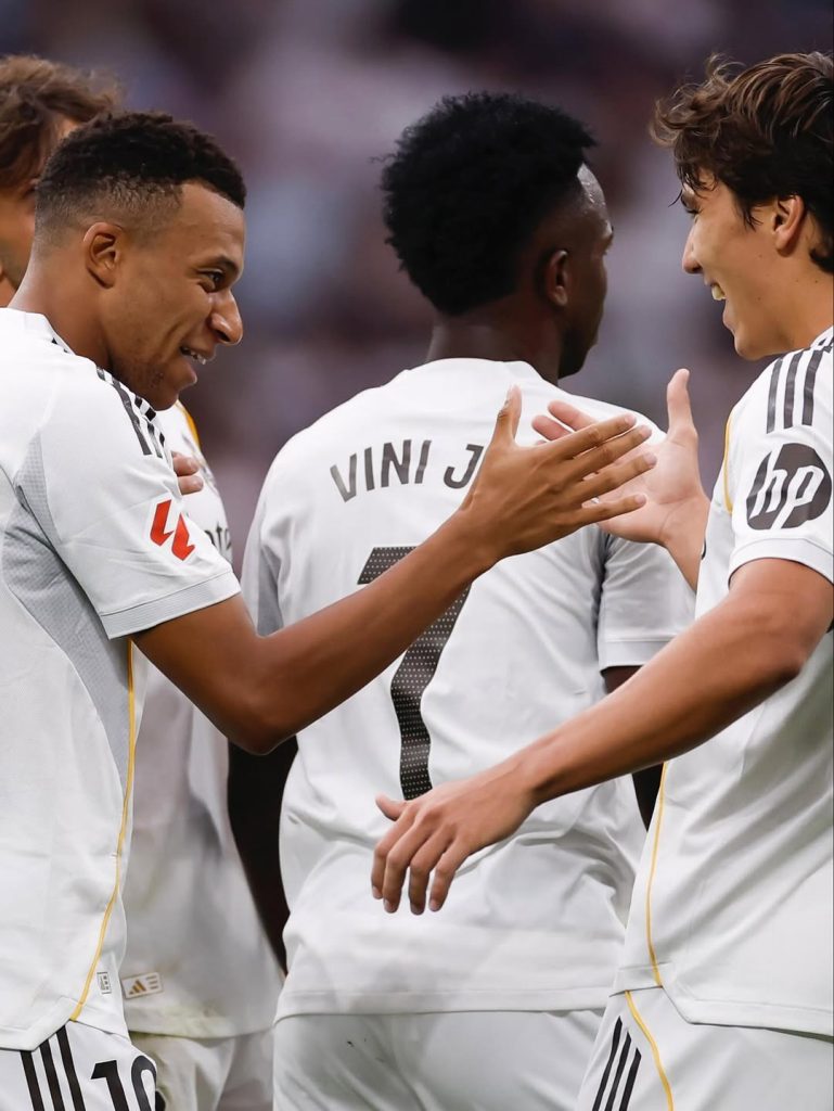 Gonzalo García and Kylian Mbappe (Photo Credit: Gonzalo García via Instagram)