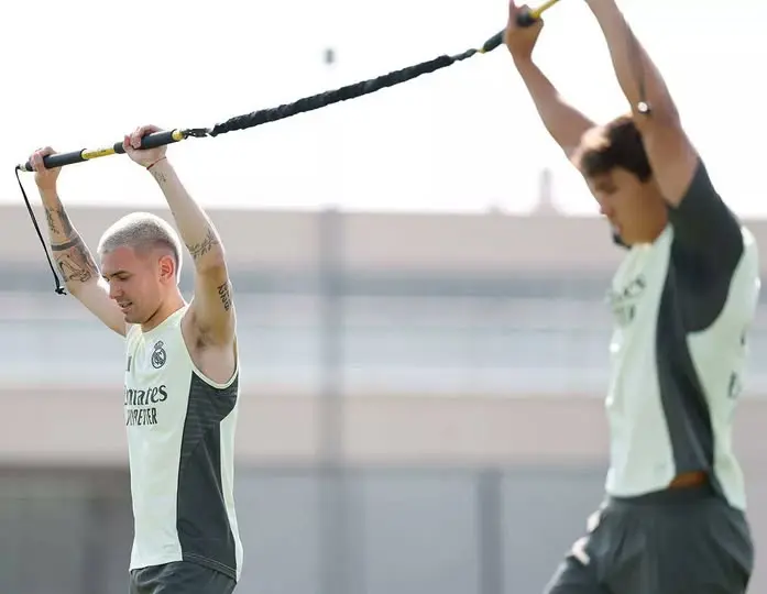 Mastantuono and Gonzalo García (Photo Credit: Real Madrid website)