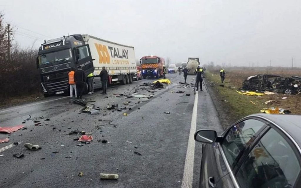 7 PAOK fans killed in bus crash en route to Europa League game - Photo Credit, Serbiantimes