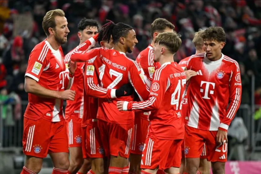 Bayern Munich Players celebrate. (Photo Credit: Bayern Media).
