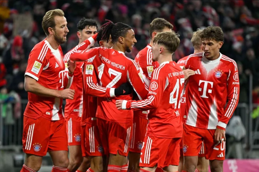 Bayern Munich Players celebrate. (Photo Credit: Bayern Media).